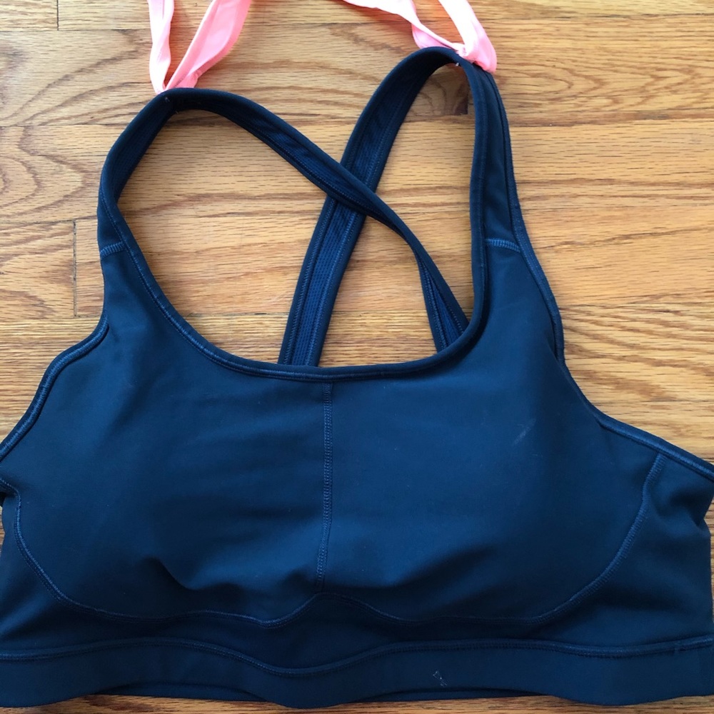Athleta tank top with built in bra